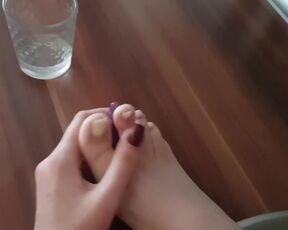 Perfect Teen Feet Masturbate Tits