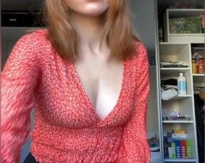 Redhead teen is hot (french bitch)