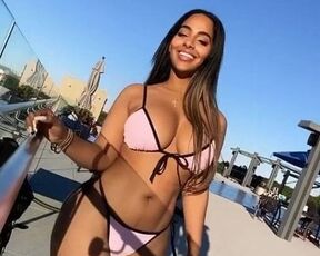 AYISHA DIAZ INSTAGRAM