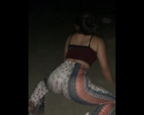 Jasmine Twerking