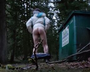 Nerdy Faery Dumpster Piss at Dusk