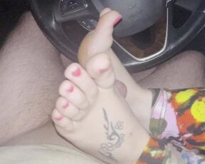 18 Year Old First Footjob