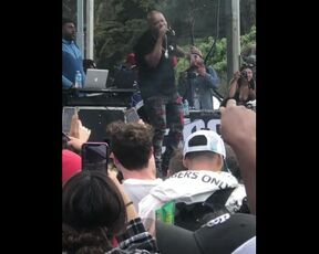 Too Short coming on stage for 4/20 fest hippie hill