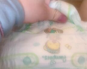 ABDL Diaper Month Day 6 Pampers BIG