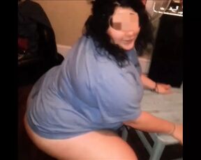 She is such a Chubby Playful BBW Pet (Booty Bounce Loop)