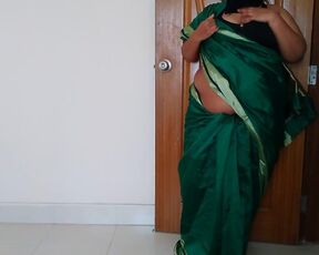 Green Saree Big Boobs Hot 18y old girl want to Fucked Her Boyfriend - Indian Local Sex (Hindi Audio)