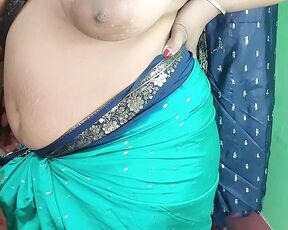 Indian horny mom Striping in green sharee and showing her pussy closeup