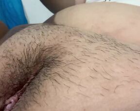 I love masturbating my big hairy pussy