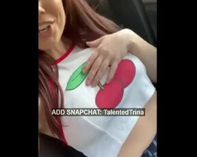 SEXY GIRL ON SNAPCHAT FINGERING HERSELF INSIDE HER CAR